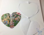 Ein Herz aus einem Parkplan von Disneyland Paris