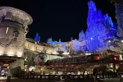 Millenium Falcon in Galaxy's Edge Millenium Falcon in Galaxy's Edge