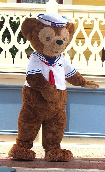 Duffy im Seemanns-Kostüm an seinem Meet & Greet