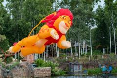 Simba bei der Disney KiteTails Show Simba bei der Disney KiteTails Show