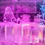 Alice im Wunderland Eisskulptur