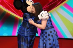 Fashionista Minnie umarmt Dörthe