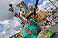 Meridas Paradenwagen