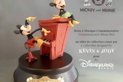 Mickey und Minnie am Klavier