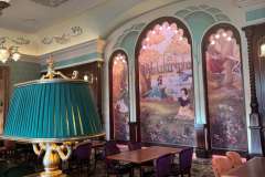 Malereien an den Wänden