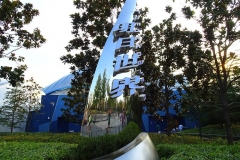 Eingang zum Tomorrowland in Shanghai Disneyland