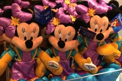 Minnie Mouse Stofftier im Outfit der Stars on Parade