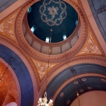 Bemaltes Deckengewölbe in einer Kirche