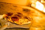 Pizza, direkt aus dem Ofen