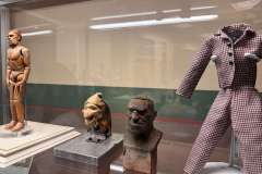 Original Skulpturen und Modelle aus den Disney Archiven