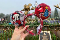 Mickey Mouse Ohren im weihnachtlichen Look Mickey Mouse Ohren im weihnachtlichen Look