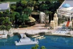 World Showcase Modelle detailliert – von links nach rechts – Italien, Großbritannien, Afrika, Saudi Arabien, Frankreich (© The Walt Disney Company) World Showcase Modelle detailliert – von links nach rechts – Italien, Großbritannien, Afrika, Saudi Arabien, Frankreich (© The Walt Disney Company)