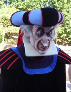 Frollo aus "Der Glöckner von Notre Dame"