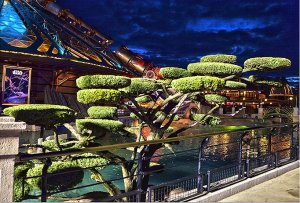 Futuristische Wolkenbäume im Discoveryland