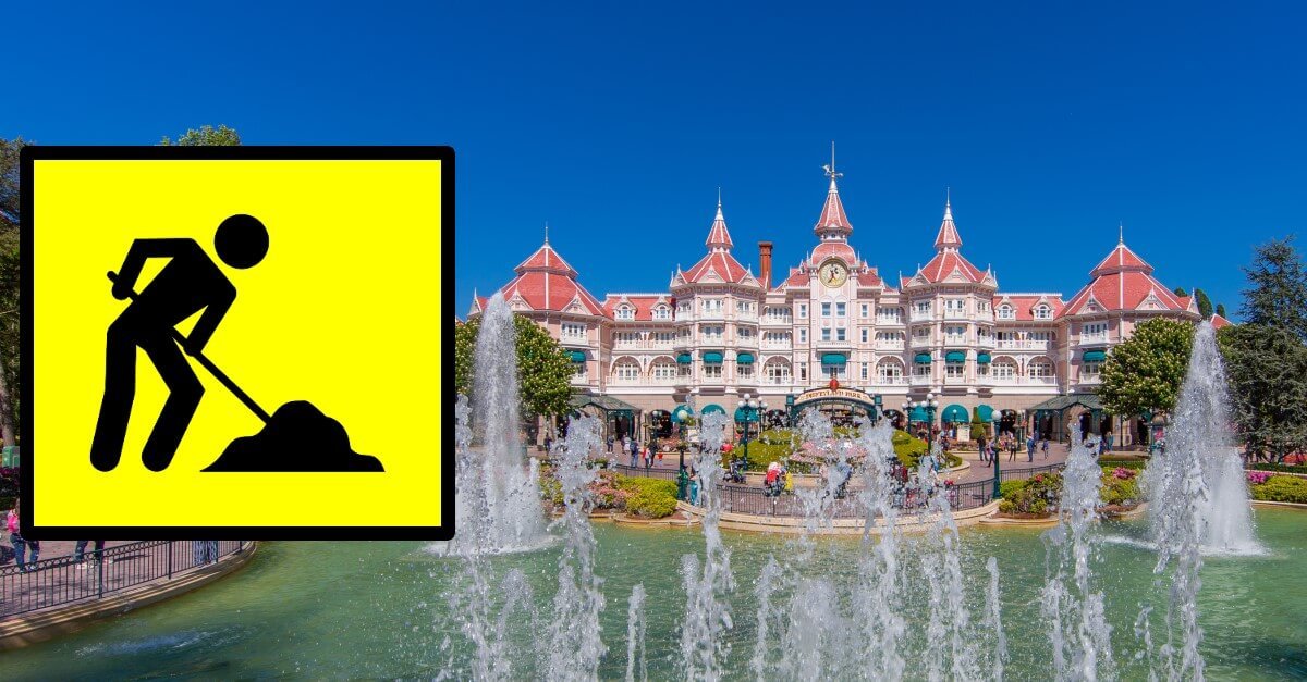 Disneyland Hotel, davor Fontänen in Fantasia Gardens