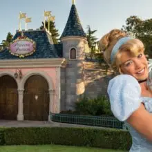 Cinderella am Prinzesinnen Pavillon Cinderella vor dem Prinzessinnenpavillion