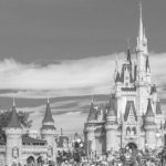 Schlechte Analysten-Prognosen, gestoppte Gehaltszahlungen - zur aktuellen Lage der Walt Disney Company