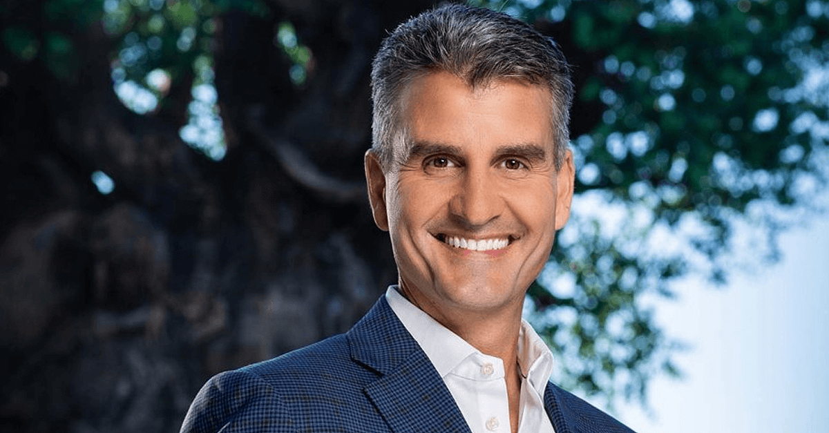 Josh D'Amaro, neuer Vorsitzender von Disney Parks, Experiences & Products Josh D'Amaro, neuer Vorsitzender von Disney Parks, Experiences & Products im Animal Kingdom
