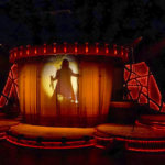 Auftritt von Rafiki bei der Show Rhythms of the Pride Lands in Disneyland Paris