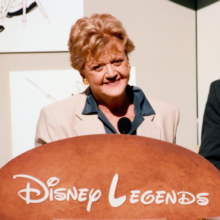 Angela Lansbury bei der Ernennung zur Disney Legende