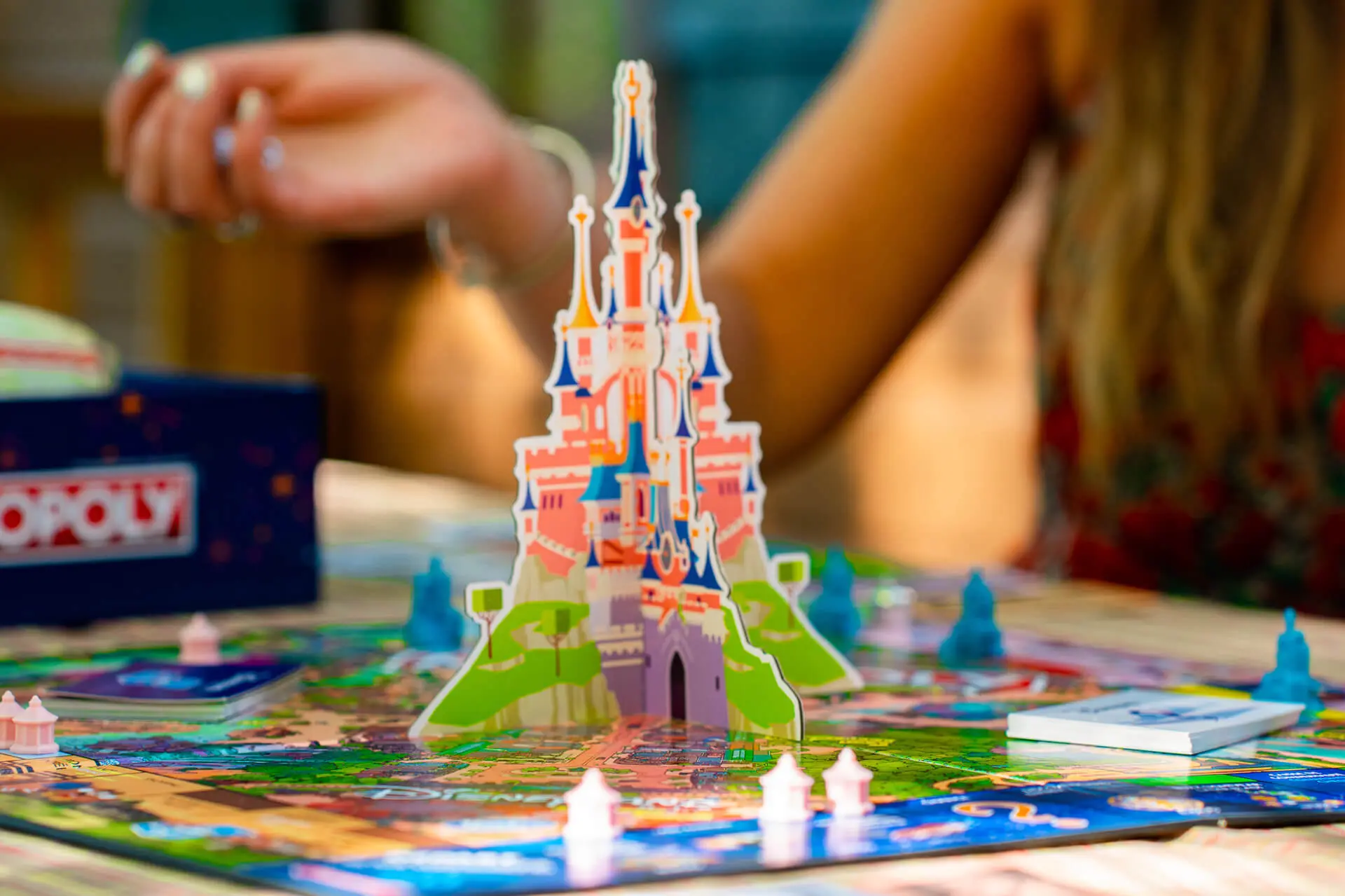 Disneyland Paris Monopoly Schloss auf dem Spielbrett