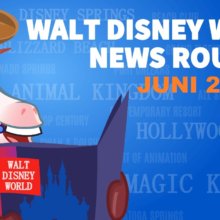 Das dein dlrp Maskottchen, Karussellpferd Lancy, liest ein Magazin mit Neuigkeiten aus Walt Disney World