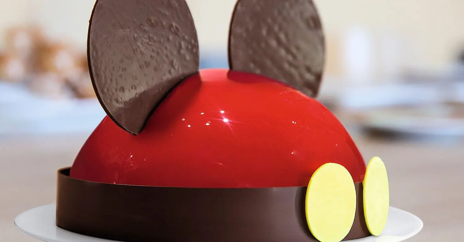 Mickey Mouse Geburtstagskuchen in Disneyland Paris