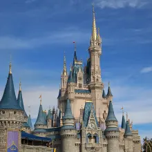 Cinderella Castle im Magic Kingdom aus der Nähe fotografiert.