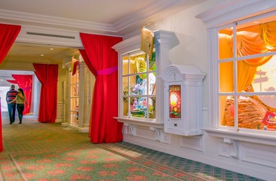 Disneyland Hotel - Fotos, Infos - Luxus günstig buchen in Disneyland Paris