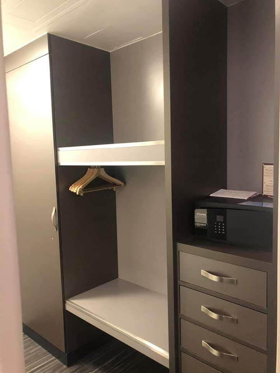 Disney S Hotel New York The Art Of Marvel Disneyland Paris