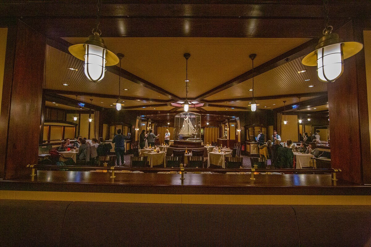 new york yacht club restaurant newport