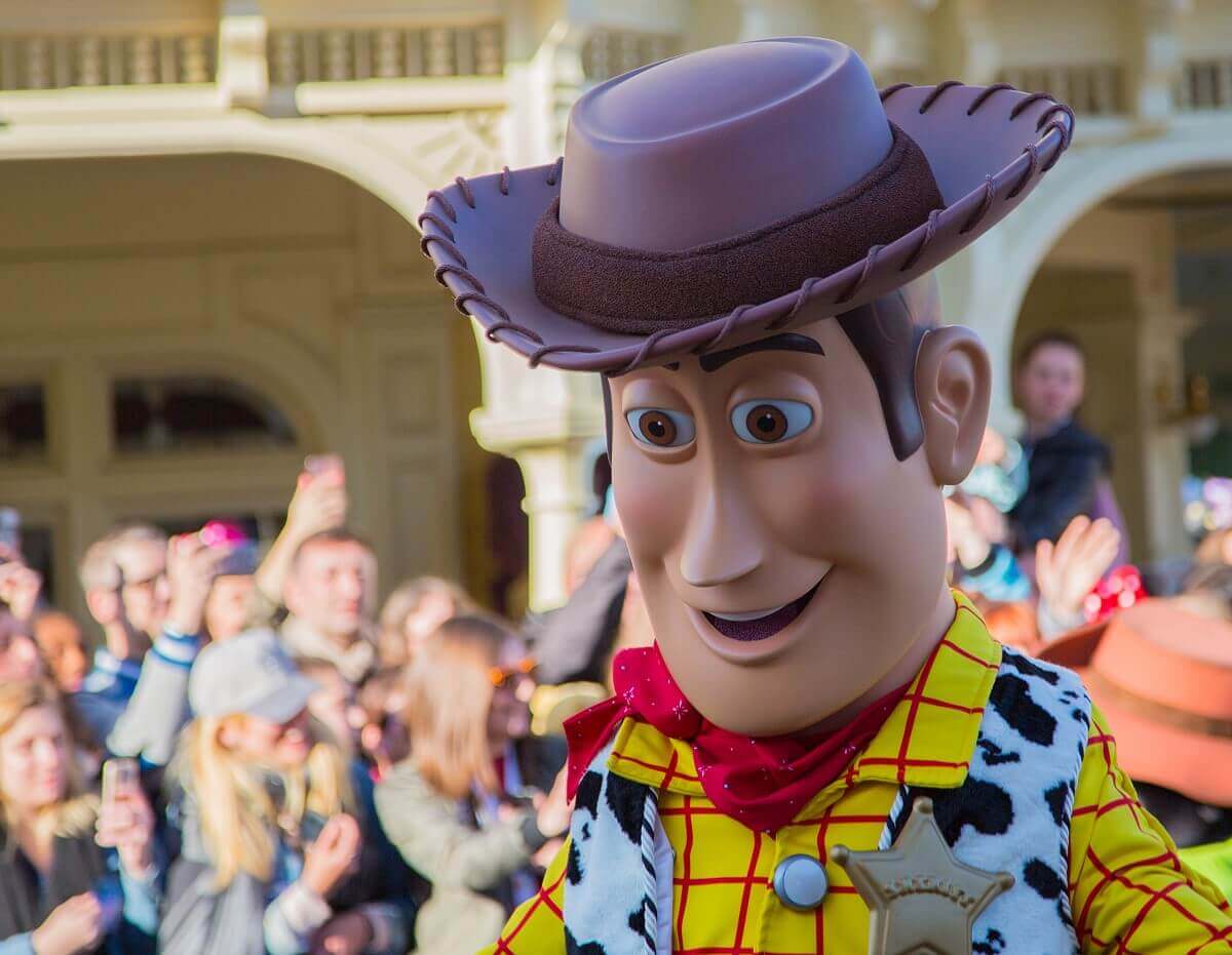 Nahaufnahme des Cowboys Woody aus dem Film Toy Story