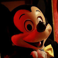Meet Mickey Mouse / Triff Micky Maus