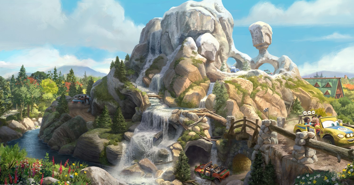 Piston Peak Berglandschaft Concept Art zur Cars Attraktion im Piston Peak mit Wasserfällen, bewaldeter Landschaft und Geländewagen auf verschiedenen Streckenabschnitten