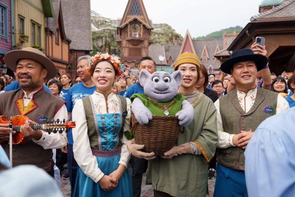 02_HKDL_A-Spectacular-Celebration-of-World-of-Frozen-_Event-photo_6-1-1024x683.webp