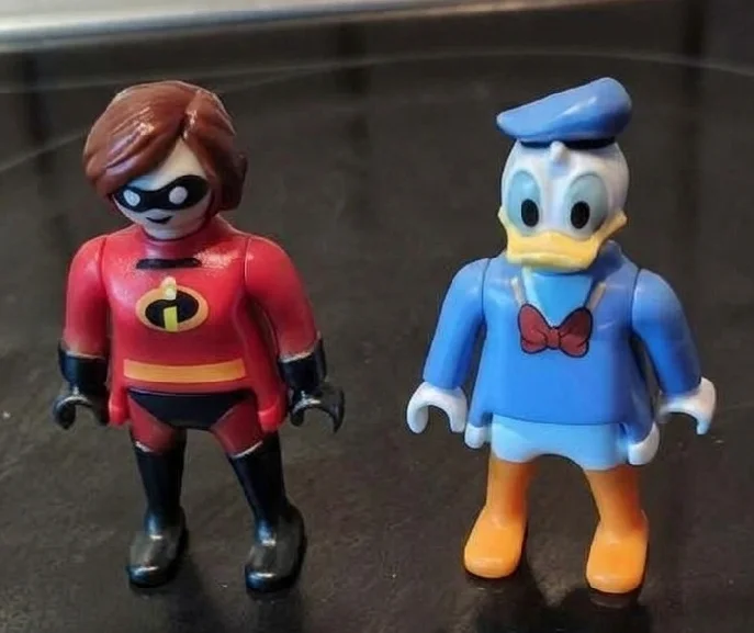 Helen Parr & Donald Duck.webp