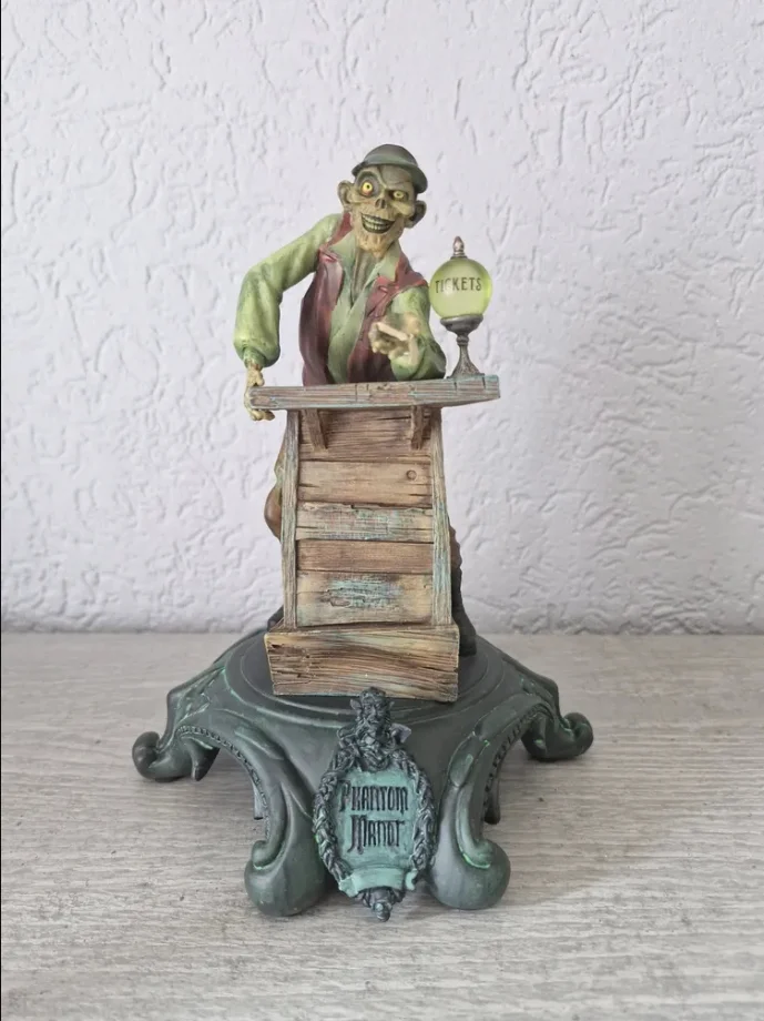 Phantom Manor Ezra Figur.webp
