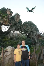 977130043_MEDIUM.webp